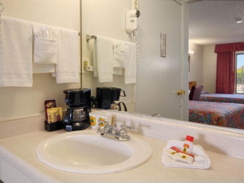 Super 8 By Wyndham Barstow Hotel Quarto foto